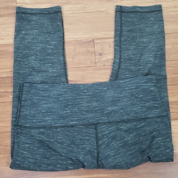 lululemon athletica Pants - Luluemon Green High Rise Capri Leggings, Sz 12